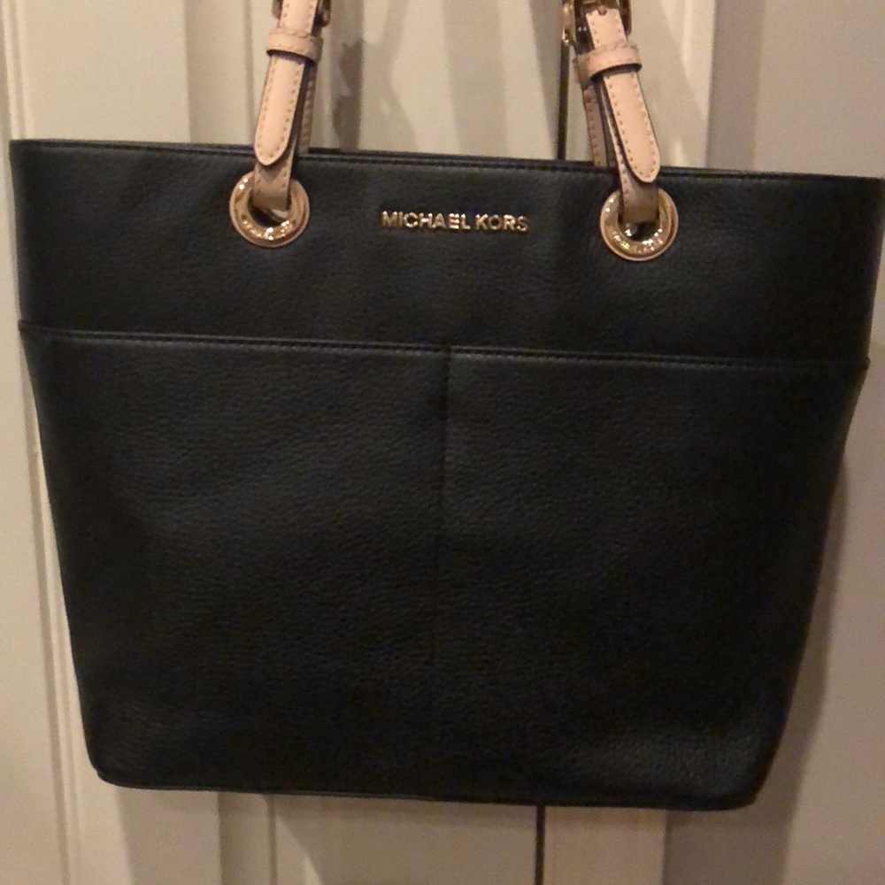 Brand new Michael Kors - Picture 2 of 4